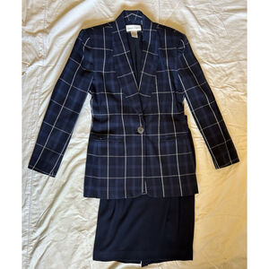 Casual Corner Suit Blazer/Skirt Navy Sz 4